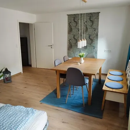 شقة 2-zi-apartment Inmitten Der Altstadt *